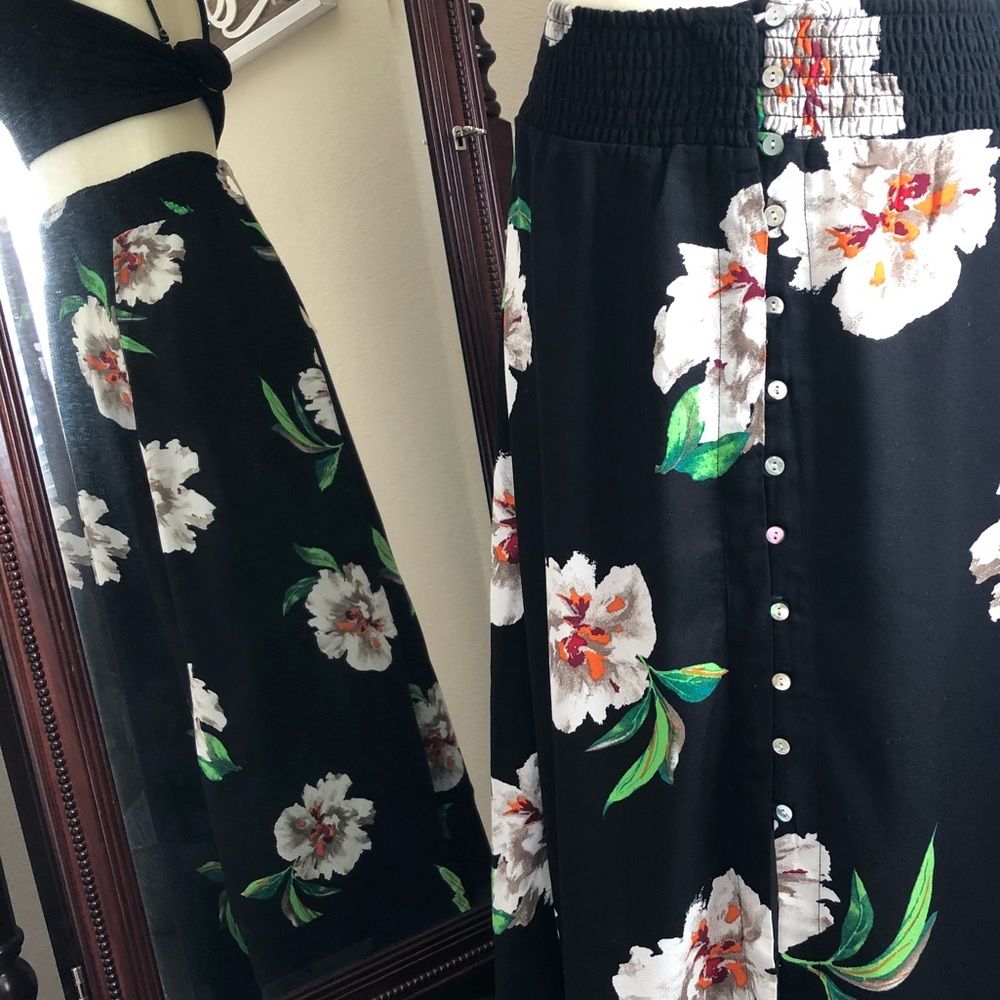 Floral Maxi Skirt - Picture 5 of 6